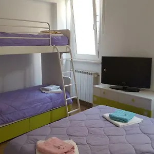 carlo-mayr-apartment.emilia-romagnahotels.net/